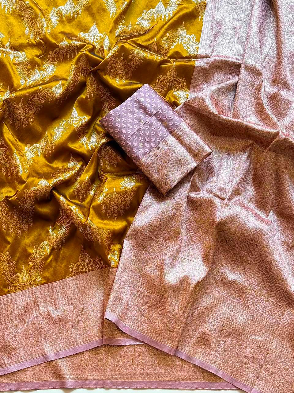 Royal Jacquard Silk Saree 👑