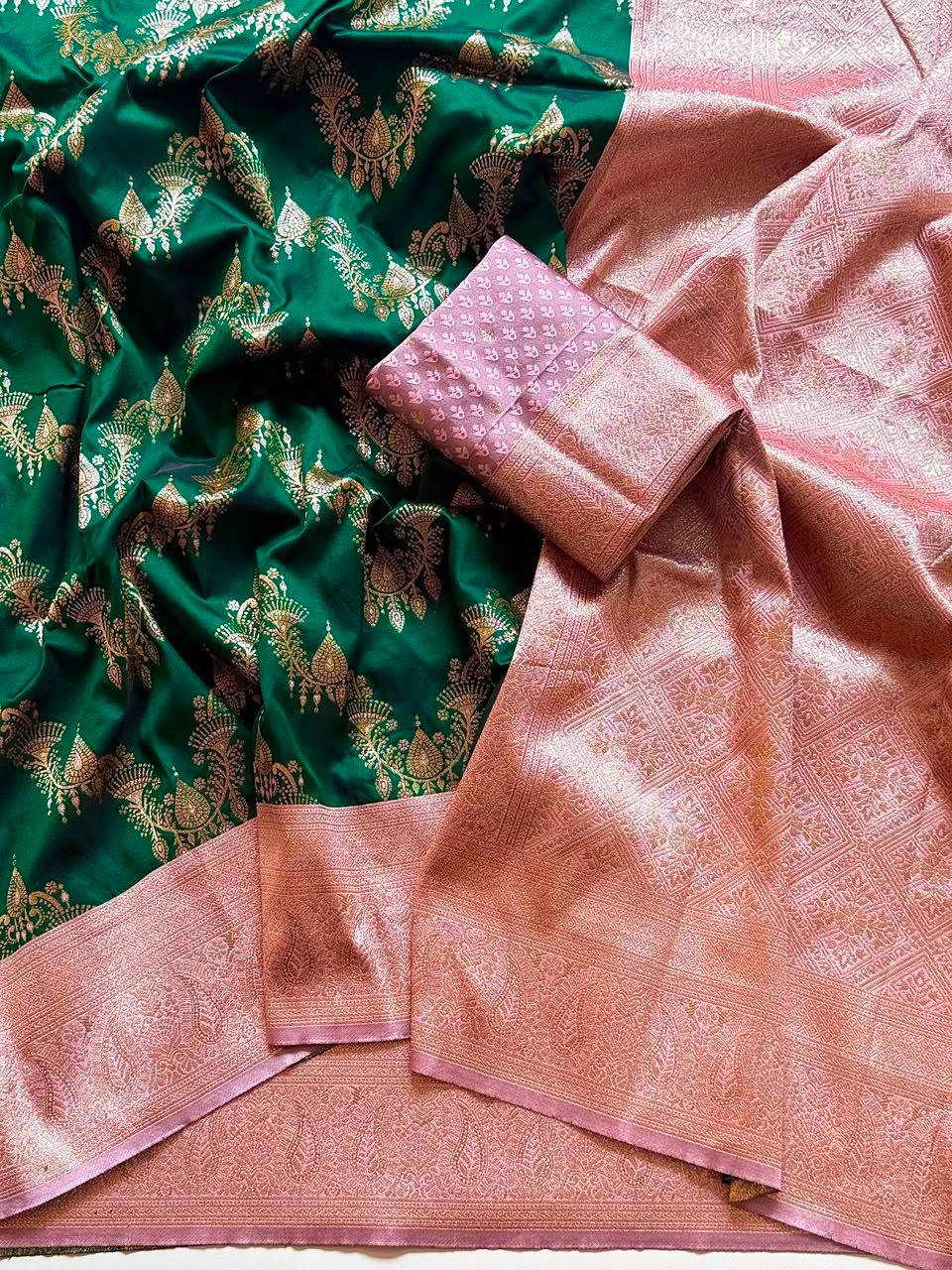 Royal Jacquard Silk Saree 👑