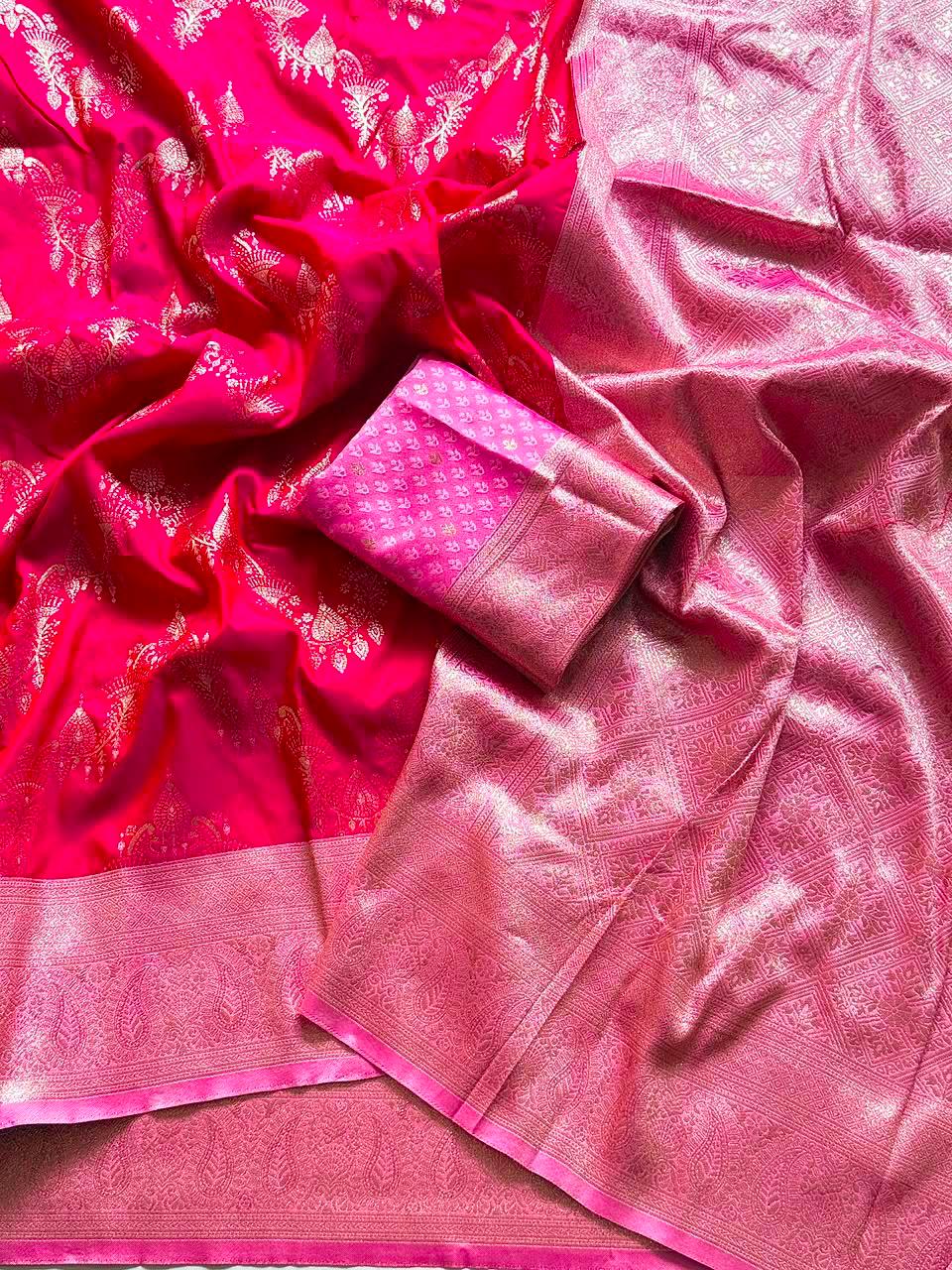 Royal Jacquard Silk Saree 👑